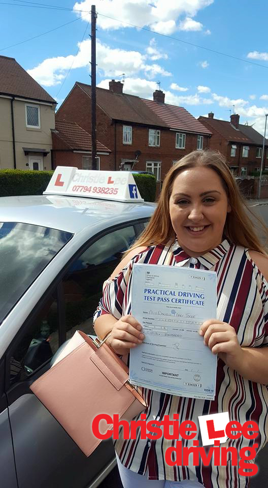 Danielle Thatcher 27.07.16.jpg